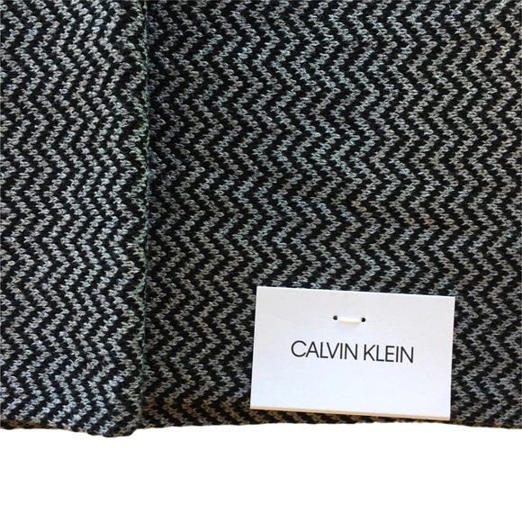 Calvin Klein Premium Scarf Professional With Brand Detailing 68” In Length NEW - Picture 6 of 9